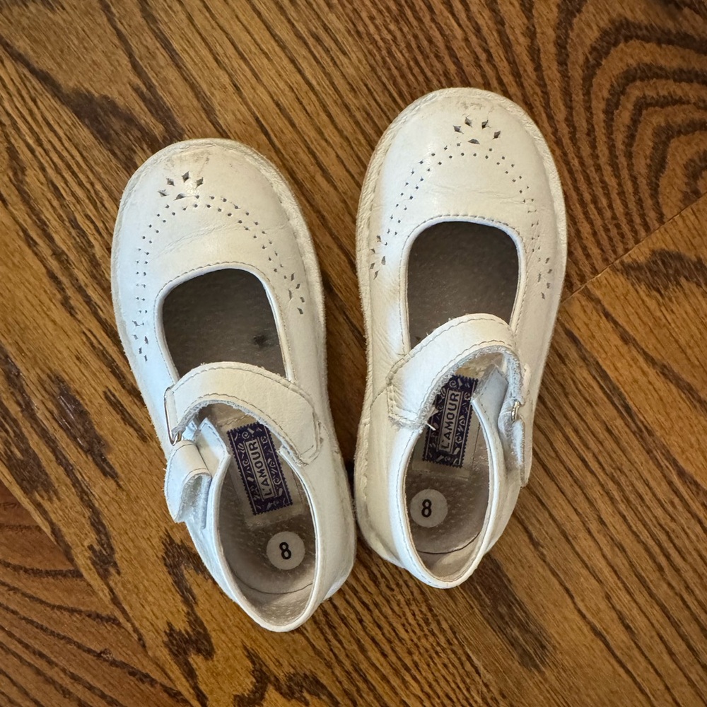 L’ Amour White Mary Jane’s size 8